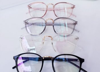 Mua Mắt Kính Cận Giá Rẻ