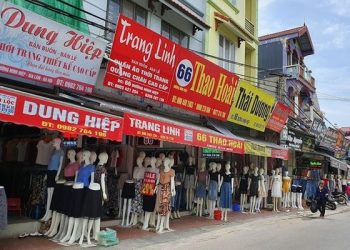 quần áo giá sỉ chợ Ninh Hiệp hình ảnh